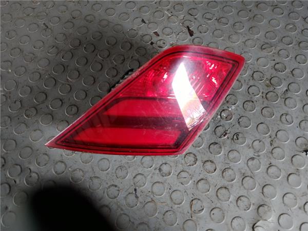 piloto porton trasero izquierdo peugeot 308 2