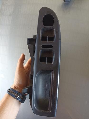 asidero puerta delantera izquierda volkswagen passat berlina (3c2)(2005 >) 2.0 tdi 16v