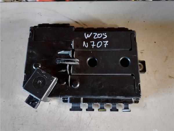caja fusiblesrele mercedes benz clase c bm 20