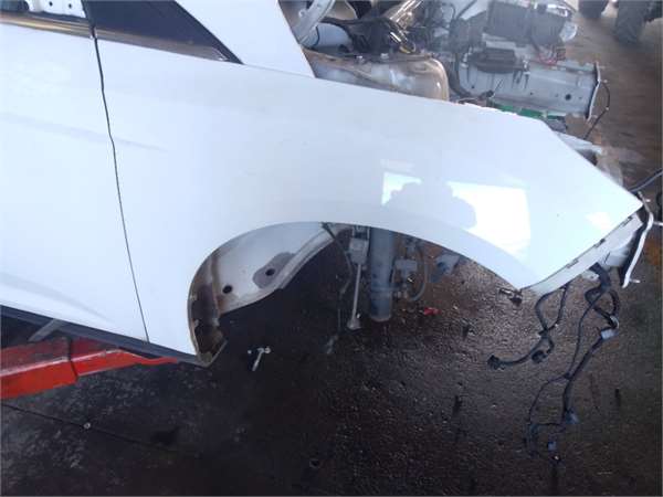 aleta delantera derecha ford focus berlina cb