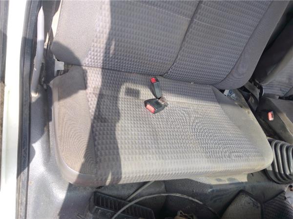 asiento delantero derecho nissan atleon tk140
