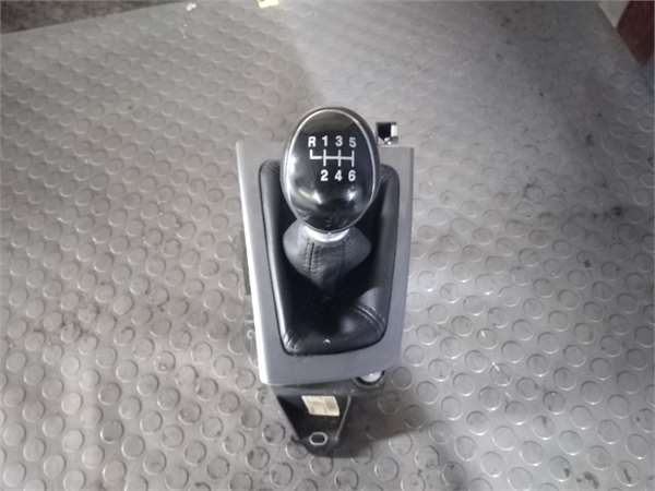 palanca de cambio ford focus berlina cb8 2010