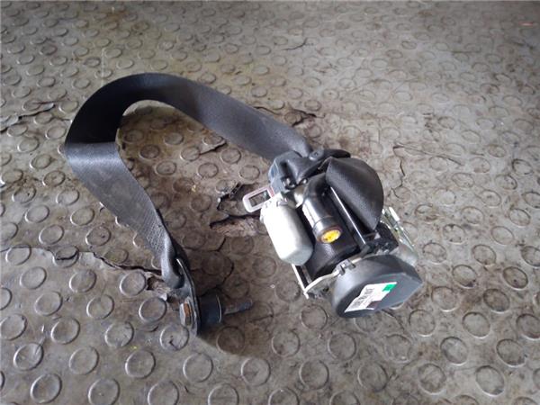 cinturon seguridad delantero derecho mercedes