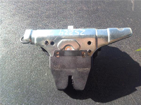 cerradura porton mercedes benz clase c bm 205