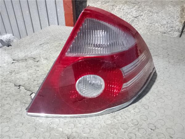 piloto trasero derecho ford mondeo iii b5y 22