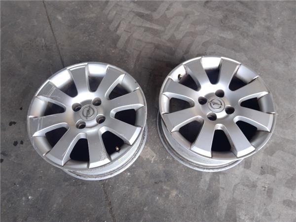 llanta opel astra h berlina 2004 14