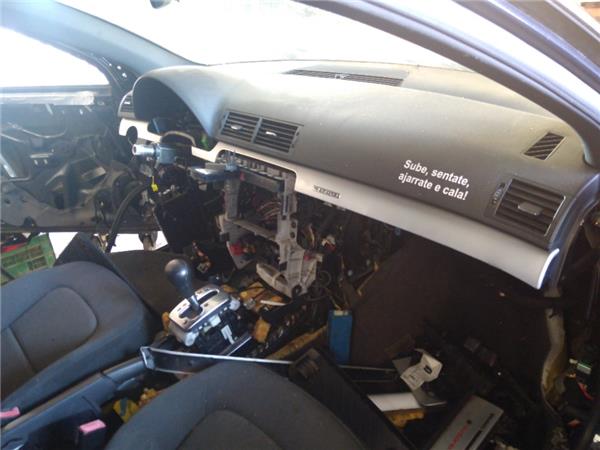 salpicadero audi a4 avant 8e 122001 25 tdi 1