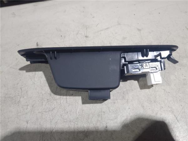 botonera puerta trasera derecha peugeot 308 2