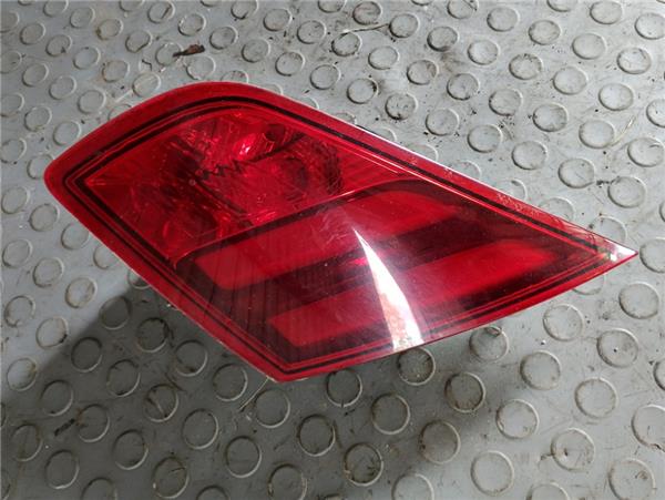 piloto porton trasero derecho peugeot 308 201