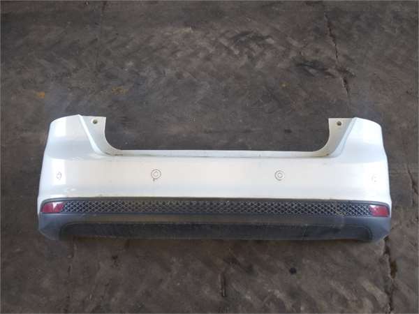 paragolpes trasero ford focus berlina cb8 201
