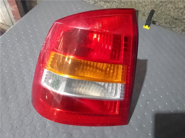 piloto trasero izquierdo opel astra g berlina