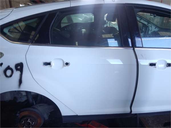 puerta trasera derecha ford focus berlina cb8