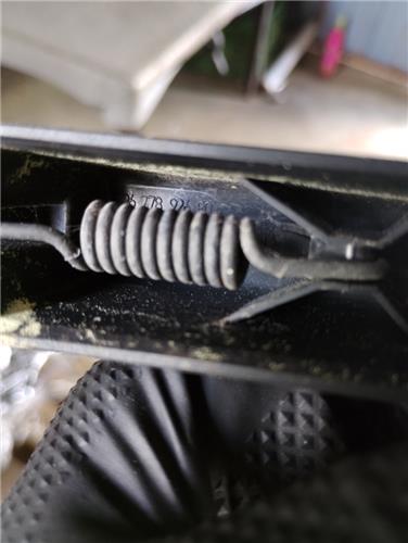 brazo limpiaparabrisas trasero peugeot 308 20