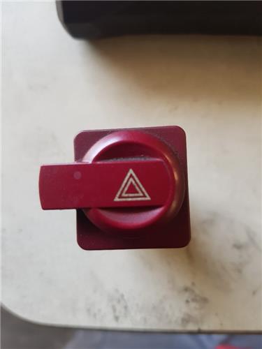 interruptor luces emergencia citroen c4 berli
