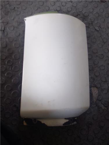 moldura aleta delantera derecha nissan atleon