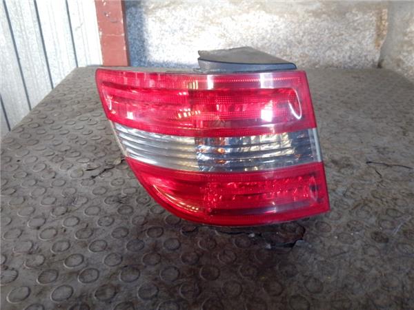 piloto trasero izquierdo mercedes benz clase