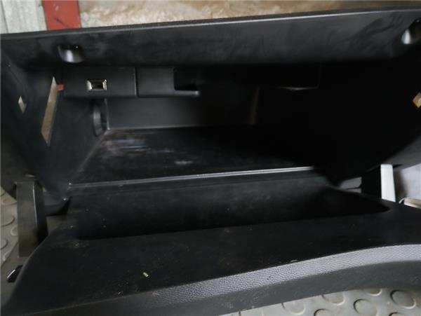 Guantera Salpicadero Peugeot 308 1.6