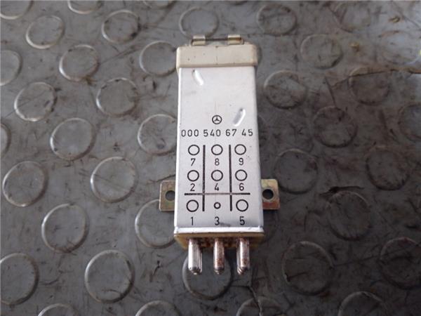 caja fusiblesrele mercedes benz clase c bm 20