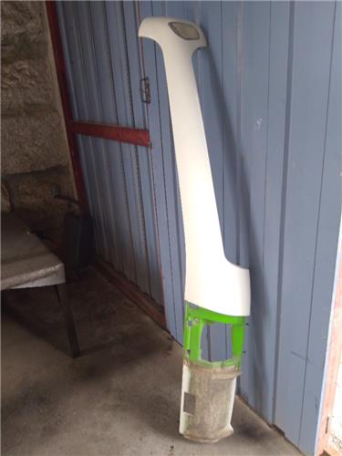 moldura parabrisas derecha nissan atleon tk14