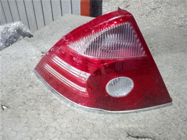 piloto trasero izquierdo ford mondeo iii b5y