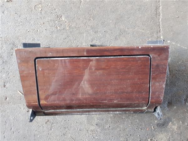 cenicero mercedes benz clase c bm 202 berlina