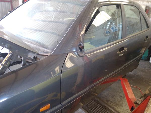 puerta delantera izquierda mercedes benz clas