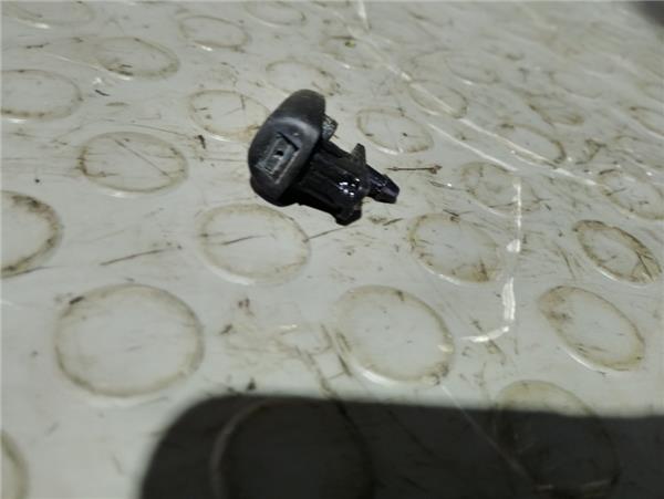 eyector limpiaparabrisas izquierdo peugeot 30