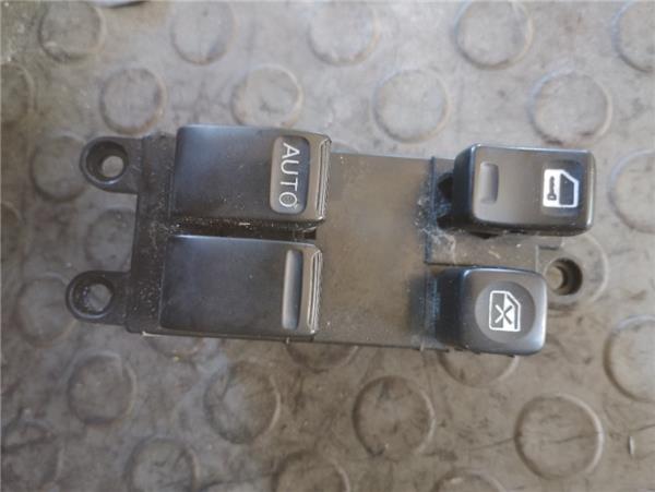 botonera puerta delantera izquierda nissan al