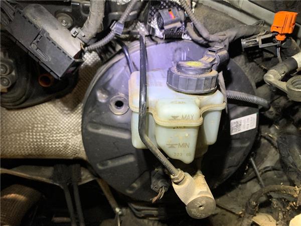 bomba freno volkswagen caddy 2k 022004 16 td
