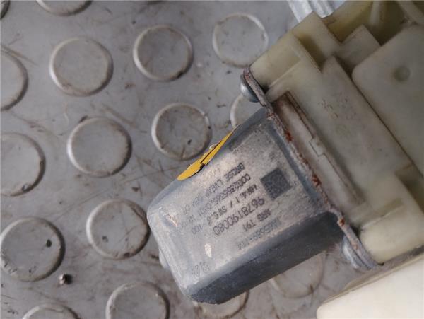 elevalunas electrico trasero izquierdo peugeo