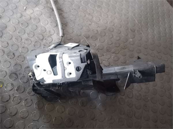 cerradura puerta delantera derecha ford focus