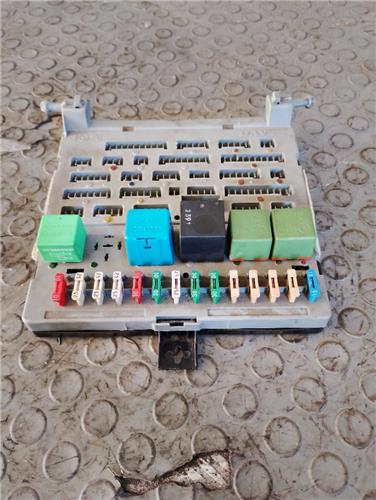 caja fusiblesrele peugeot 309 ii 3c 3a 19 gti