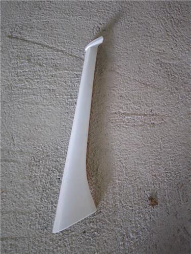 moldura parabrisas izquierda mercedes benz 10