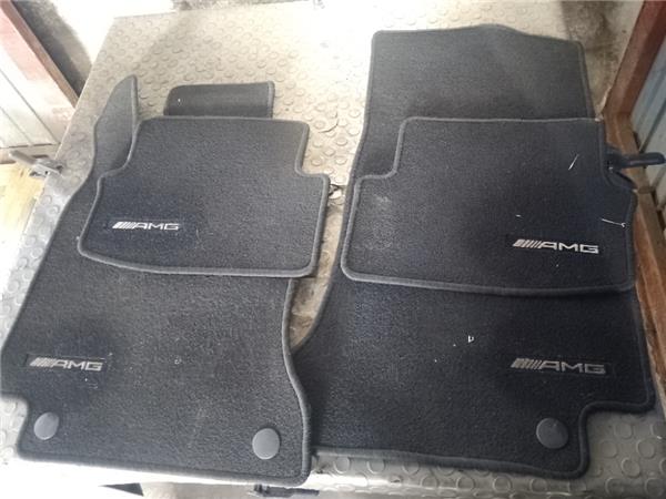alfombrilla delantera izquierda mercedes benz