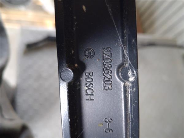 brazo limpiaparabrisas delantero izquierdo vo