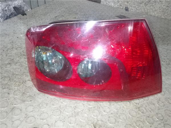 piloto trasero izquierdo peugeot 407 2004 20