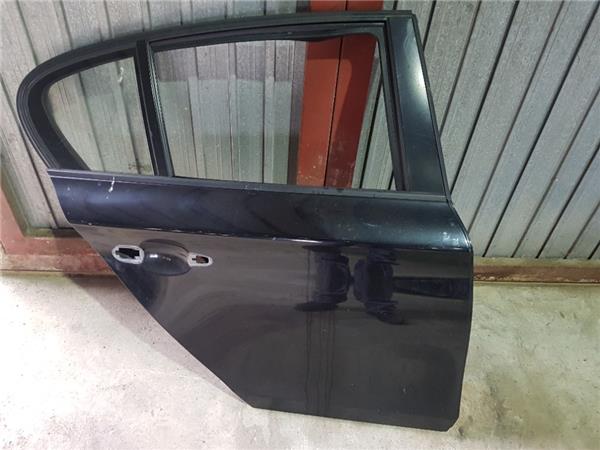 puerta trasera derecha bmw serie 1 berlina e8