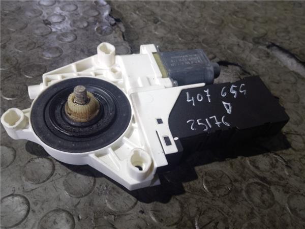 motor elevalunas delantero derecho peugeot 40