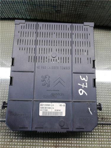 Caja Fusibles/Rele Citroen C4 BERLINA foto 2