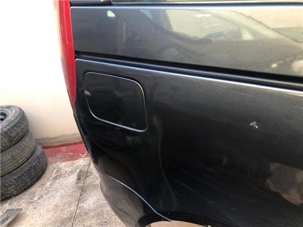 tapa exterior combustible mercedes benz vaneo