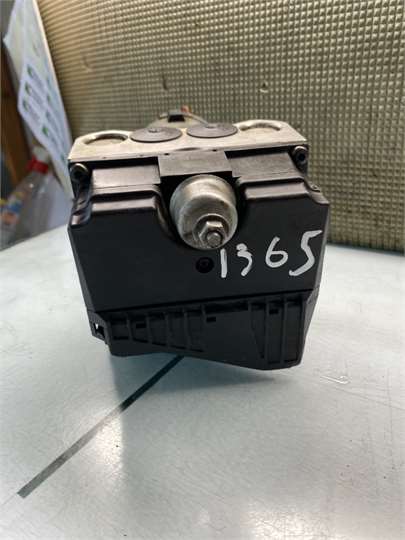 Nucleo Abs Audi A6 Berlina (C4)(1994->) foto 4