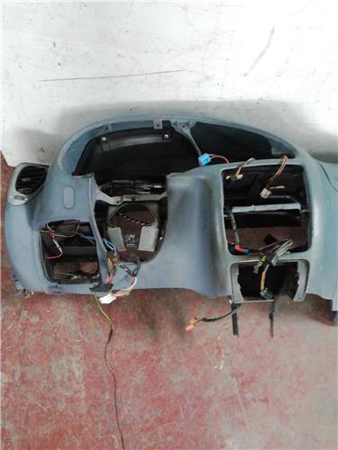 Salpicadero Ford Fiesta Courier (1996->) foto 3