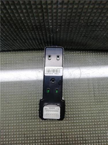 MANDO ELEVALUNAS TRASERO DERECHO Hyundai Tucson (TL)(2014->) foto 2