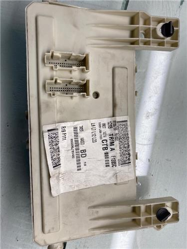 Caja Reles Ford Focus Berlina (CB4)(2008->) foto 3
