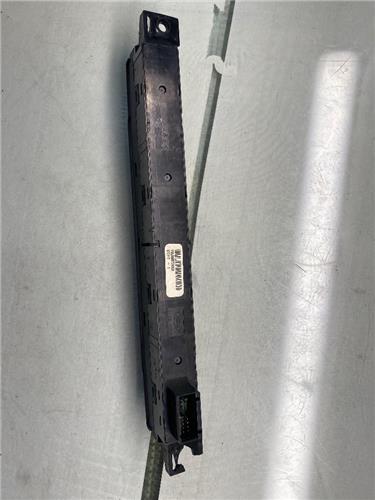 Interruptor Luces Emergencia Land Rover Range Rover Sport (01.2005->) foto 2