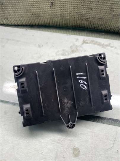 Caja Fusibles/Rele Peugeot 407 (2004->) foto 3