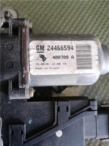 MOTOR ELEVALUNAS DELANTERO DERECHO Opel Corsa C (2000->) foto 2