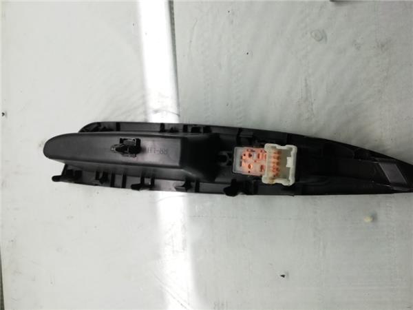MANDO ELEVALUNAS TRASERO IZQUIERDO Nissan Qashqai (J11E)(2013->) foto 3