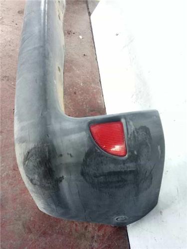 Paragolpes Trasero Renault KANGOO foto 4