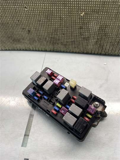 Caja Fusibles/Rele Chevrolet Aveo Hatchback (2008->)